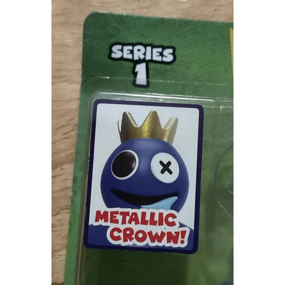 Rainbow Friends Series 1 Figure Blue With Mystery Accessory, Metallic Crown, NIP